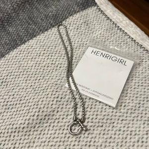 Henrigirl silver chain